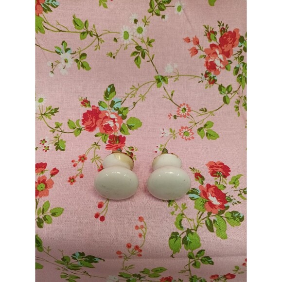 Vintage Porcelain Knobs For Drawers/Cabinet Doors - Picture 2 of 4